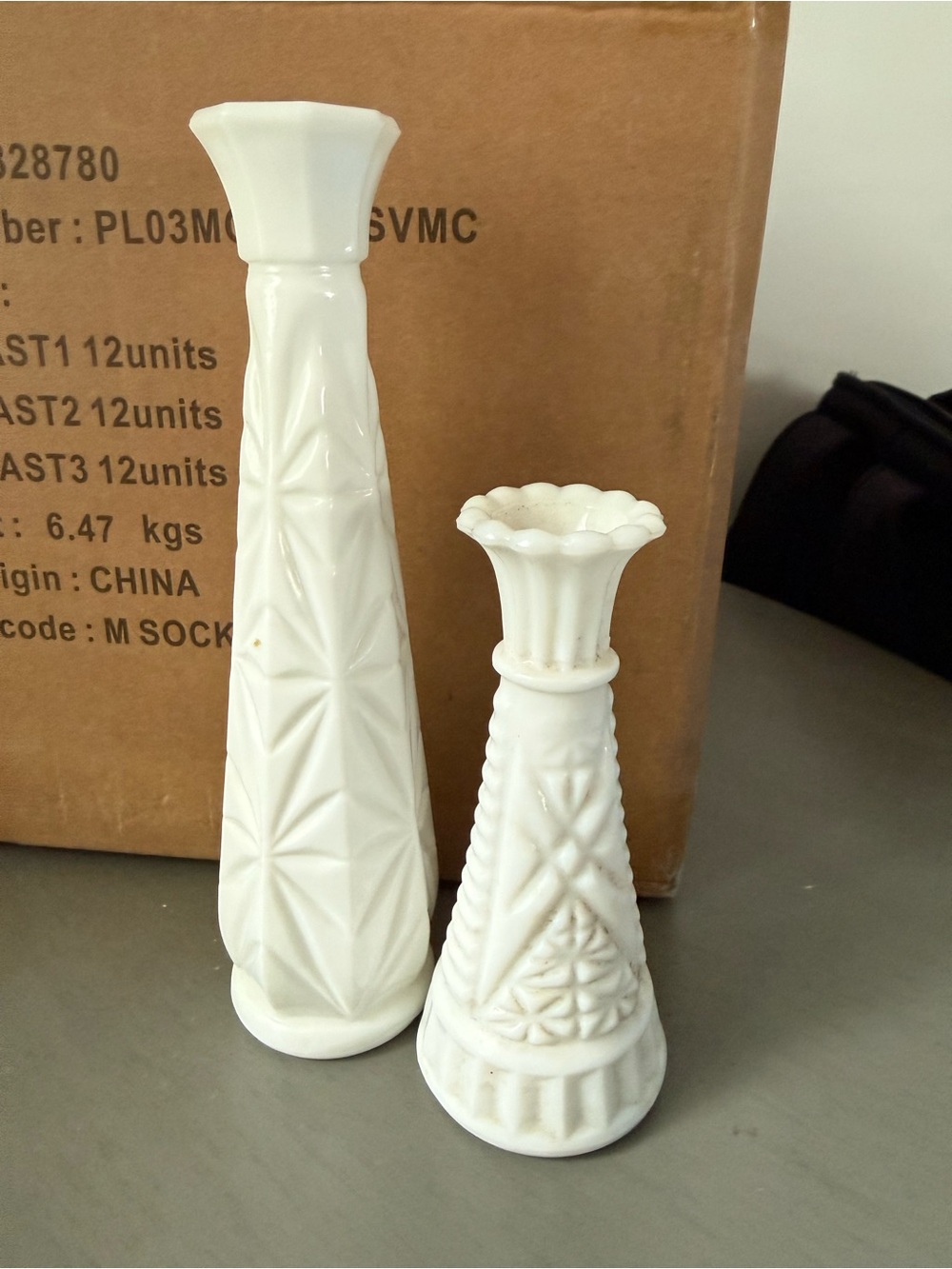 Vintage Milk Glass Bud flower Vases Set Of 2